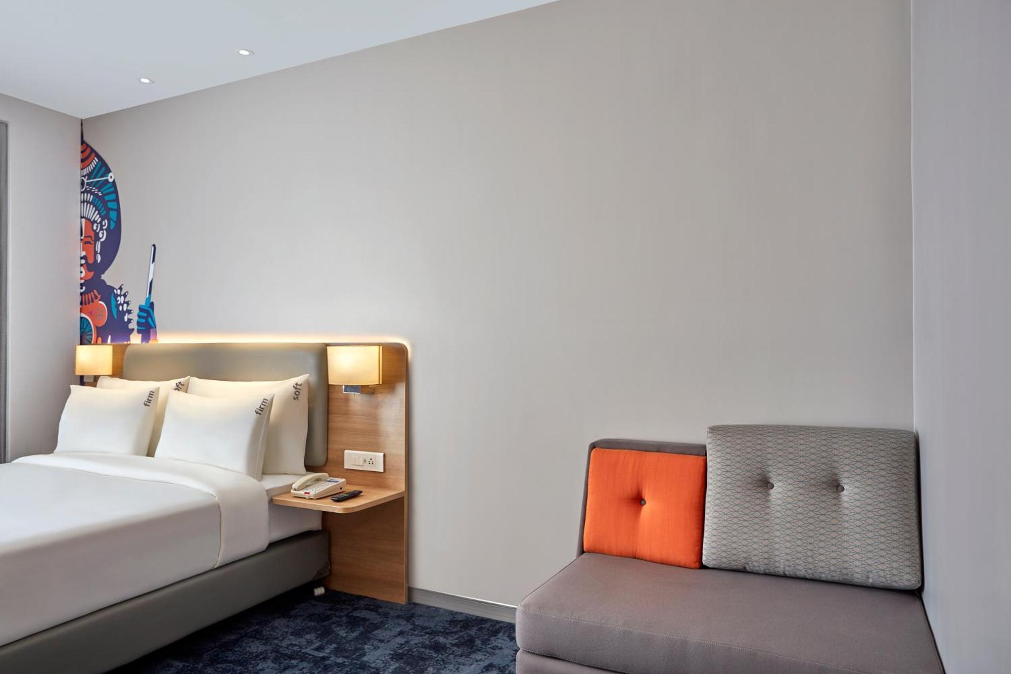 Holiday Inn Express Bengaluru Bommasandra By Ihg Kammasandra Экстерьер фото