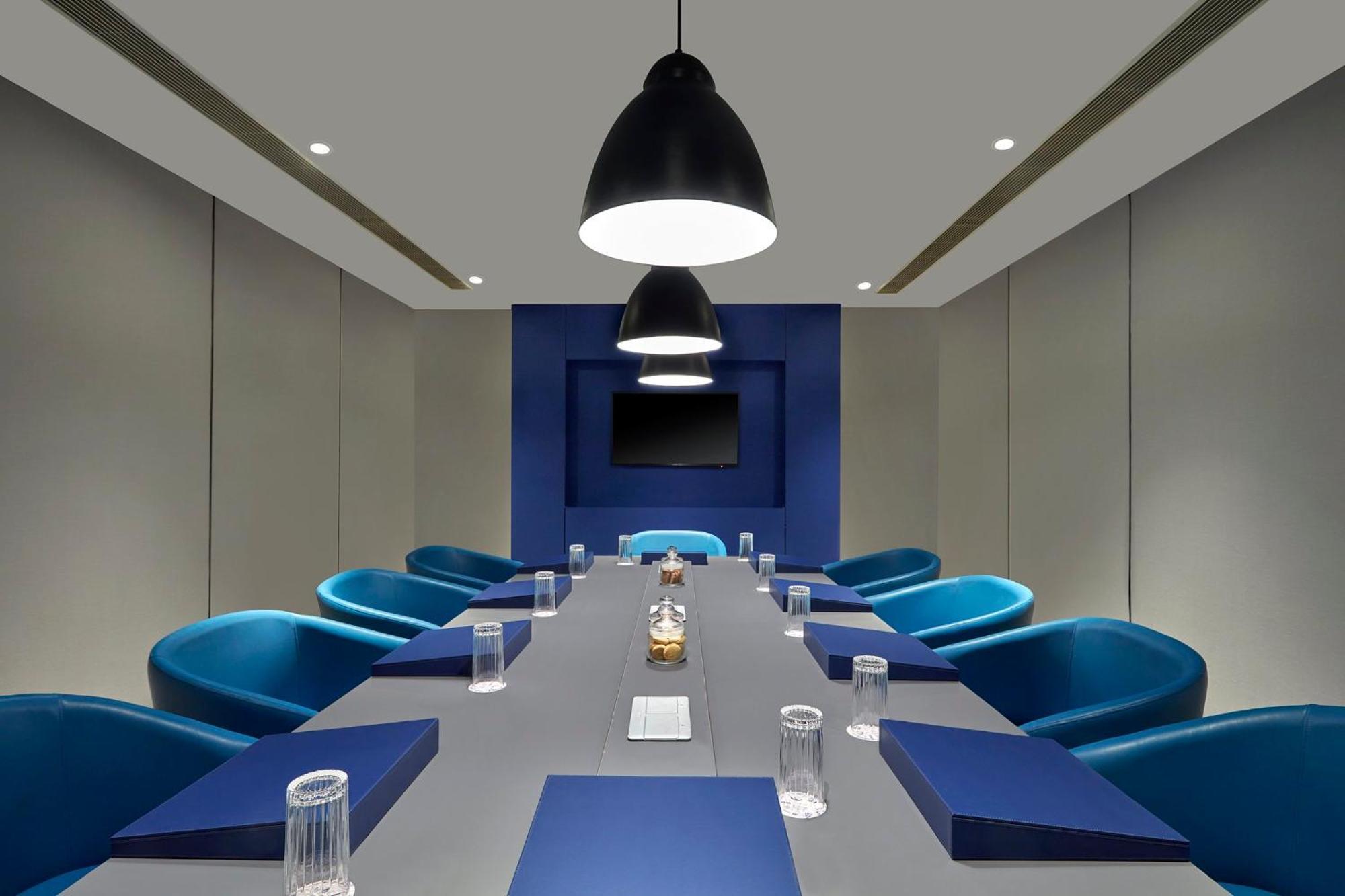Holiday Inn Express Bengaluru Bommasandra By Ihg Kammasandra Экстерьер фото